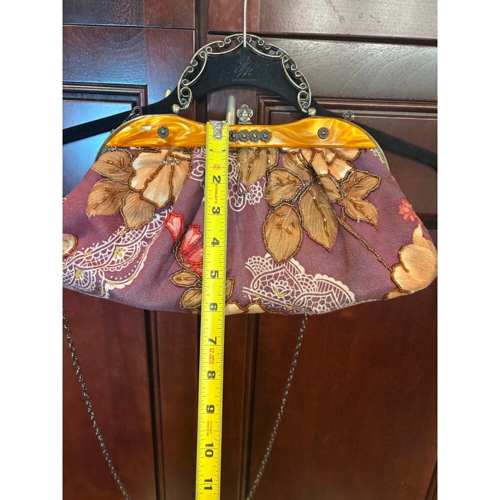 Vintage Velia Tortoise Frame Beaded Floral Clutch - Picture 7 of 12
